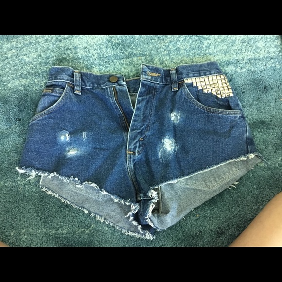 Vintage high rise distressed studded festival - Picture 1 of 2